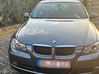Gebraucht BMW 318 143 PS (105 kW) 2007 Grau Limousine