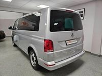 Gebraucht VW Caravelle 47 kW (65 PS) 2020 Grau Van / Kleinbus