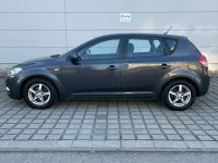 Gebraucht Kia Ceed Vision 90 PS (66 kW) 2010 Grau Kleinwagen