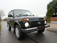 Gebraucht Lada niva 83 PS (61 kW) 2020 Grün SUV