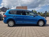 Gebraucht VW Touran 150 PS (110 kW) 2017 Blau Van / Kleinbus