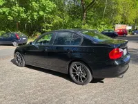 Gebraucht BMW 320 177 PS (130 kW) 2010 Schwarz Limousine
