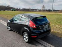Gebraucht Ford Fiesta Titanium 82 PS (60 kW) 2010 Schwarz Kleinwagen