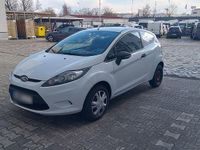 Gebraucht Ford Fiesta 82 PS (60 kW) 2011 Weiß Kleinwagen