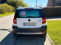 Gebraucht Skoda Yeti Active 105 PS (77 kW) 2013 Weiß SUV
