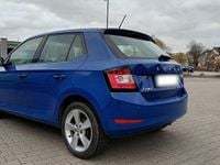 Gebraucht Skoda Fabia Active 60 PS (44 kW) 2019 Blau Kleinwagen