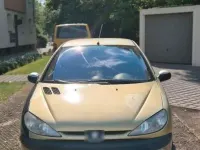 Gebraucht Peugeot 206 75 PS (55 kW) 2002 Gold Limousine