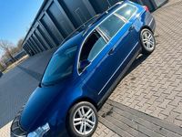 Gebraucht VW Passat 140 PS (102 kW) 2009 Blau Kombi