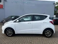 Gebraucht Hyundai i10 Edition 67 PS (49 kW) 2015 Weiß Kleinwagen