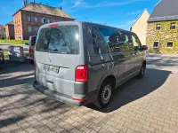 Gebraucht VW Transporter 102 PS (75 kW) 2018 Grau Van