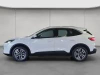 Gebraucht Ford Kuga Titanium 152 PS (111 kW) 2021 Frostweiß SUV