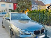 Gebraucht BMW 523 177 PS (130 kW) 2006 Grau Limousine