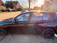 Gebraucht BMW 114 102 PS (75 kW) 2013 Schwarz Kleinwagen