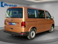 Gebraucht VW Caravelle Trendline 150 PS (110 kW) 2021 Braun Van