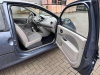 Gebraucht Renault Twingo Expression 58 PS (42 kW) 2009 Grau Kleinwagen