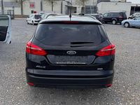 Używany Ford Focus Trend 125 KM (91 kW) 2015 Czarny Kombi