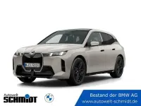 Gebraucht BMW iX Shadowline 300 kW (408 PS) 2025 (grau)  dune grey SUV
