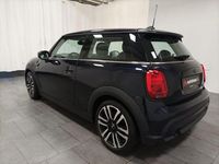 Gebraucht Mini Cooper Classic 136 PS (100 kW) 2022 Schwarz Kleinwagen