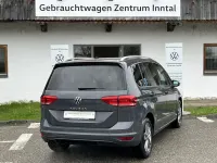Gebraucht VW Touran Highline 150 PS (110 kW) 2023 Grau Van / Kleinbus