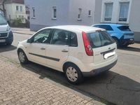 Gebraucht Ford Fiesta 81 PS (59 kW) 2005 Kleinwagen