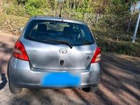 Gebraucht Toyota Yaris 87 PS (63 kW) 2007 Grau Kleinwagen