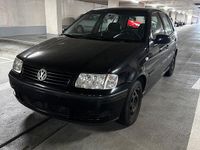 Gebraucht VW Polo 60 PS (44 kW) 2001 Schwarz Kleinwagen
