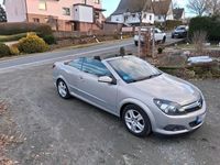 Gebraucht Opel Astra Cabriolet 116 PS (85 kW) 2008 Silber Cabrio
