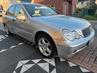 Gebraucht Mercedes C180 129 PS (94 kW) 2001 Silber Limousine