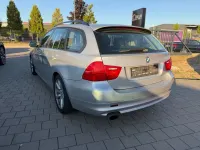 Gebraucht BMW 320 Sport Line 170 PS (125 kW) 2009 Silber Kombi