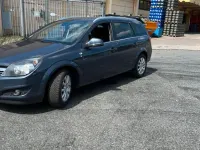 Gebraucht Opel Astra 90 PS (66 kW) 2010 Blau Kombi