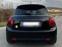 Gebraucht Mini Cooper SE 135 kW (184 PS) 2021 Schwarz Kleinwagen
