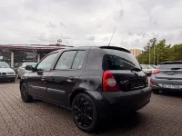 Gebraucht Renault Clio 75 PS (55 kW) 2004 Schwarz Kleinwagen