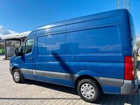 Second-hand VW Crafter 100 CP (73 kW) 2012 Albastru Van