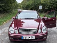Gebraucht Mercedes E500 Elegance 306 PS (225 kW) 2003 Rot Limousine