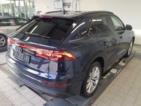 Gebraucht Audi Q8 Ambiente 286 PS (210 kW) 2024 Waitomoblau SUV