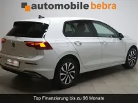 Gebraucht VW Golf VIII Active 150 PS (110 kW) 2022 Pure white Limousine