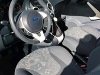 Gebraucht Ford Ka 60 PS (44 kW) 2012 Silber Kleinwagen