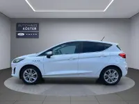 Gebraucht Ford Fiesta Titanium 101 PS (74 kW) 2023 Frostweiß Kleinwagen
