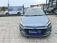 Gebraucht Hyundai i20 YES! 84 PS (61 kW) 2017 Aqua sparkling / met Kleinwagen
