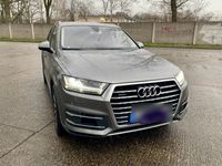 gebraucht Audi Q7 Scheckheftgepflegt 7 sitzen