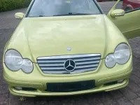 Gebraucht Mercedes C180 129 PS (94 kW) 2002 Grün Coupé