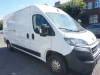 Gebraucht Peugeot Boxer S 165 PS (121 kW) 2022 Weiß Van