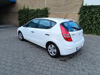Gebraucht Hyundai i30 Edition+ 109 PS (80 kW) 2009 Weiß Limousine