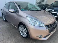 Gebraucht Peugeot 208 Allure 120 PS (88 kW) 2012 Grau Kleinwagen