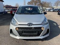 Gebraucht Hyundai i10 67 PS (49 kW) 2018 Silber Kleinwagen