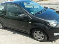 Używany Renault Twingo Expression 75 KM (55 kW) 2013 Czarny Hatchback