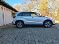 Gebraucht Suzuki Vitara 129 PS (94 kW) 2025 Silber SUV