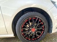 Gebraucht Mercedes A180 160 PS (117 kW) 2013 Weiß Kleinwagen