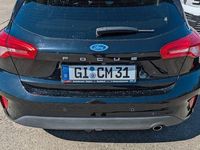 Usado Ford Focus Cool & Connect 101 HP (74 kW) 2019 Preto Sedan