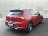 Gebraucht VW Golf VIII Active 131 PS (96 kW) 2022 Kings red metallic Limousine
